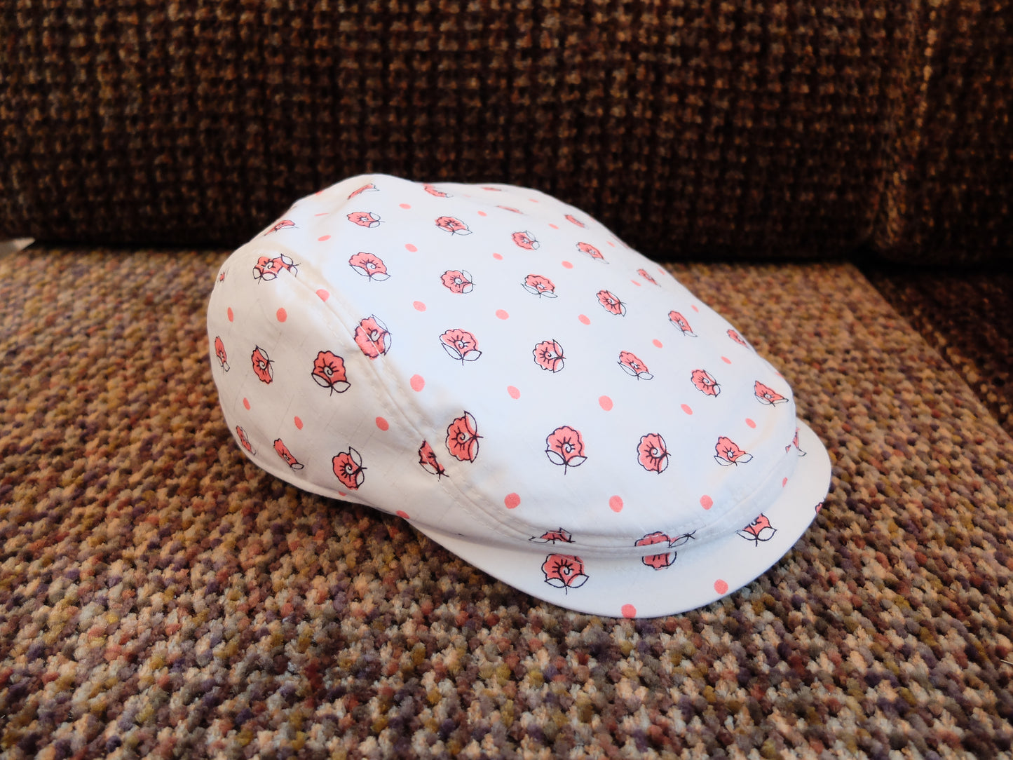 小さな花柄ハンチング(白)(small flower pattern(white) hunting cap)