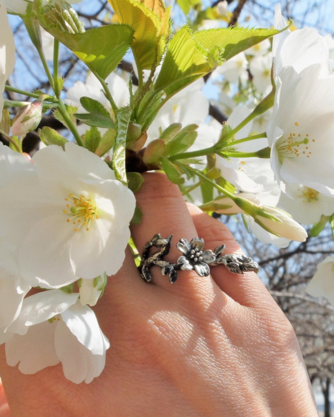 桜二連リング(Cherry Blossom two finger ring)